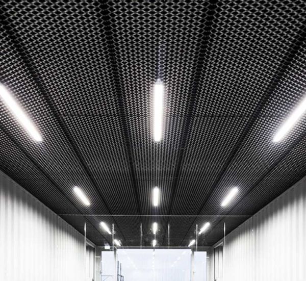 suspended_metal_mesh_ceiling_23.jpg